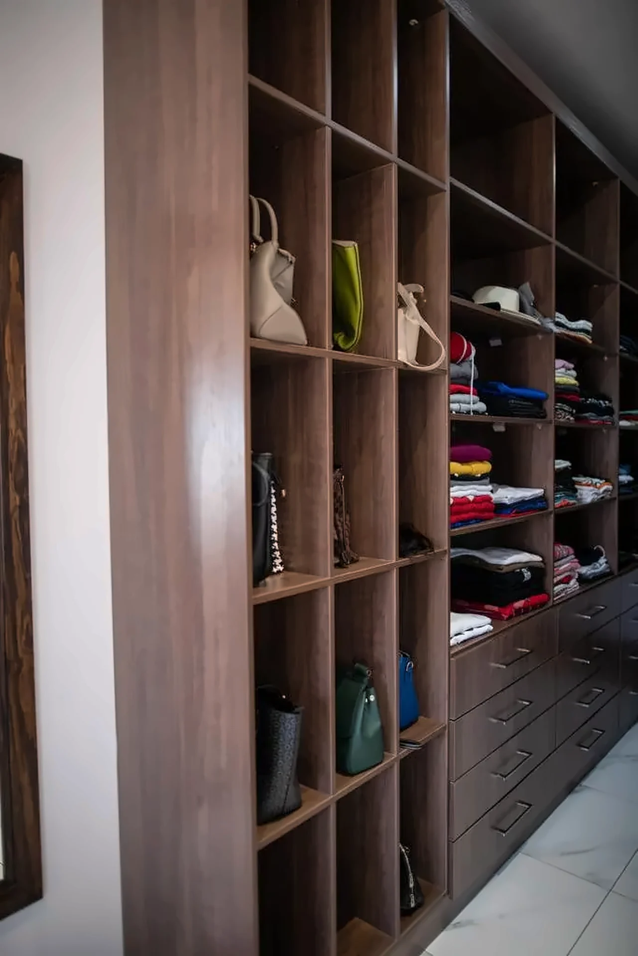 Walk-in dressing room: Walk-in wardrobe interior